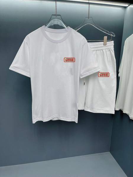 Picture of Gucci Shirt Pant Suits _SKUGucciM-5XL13gn1422176